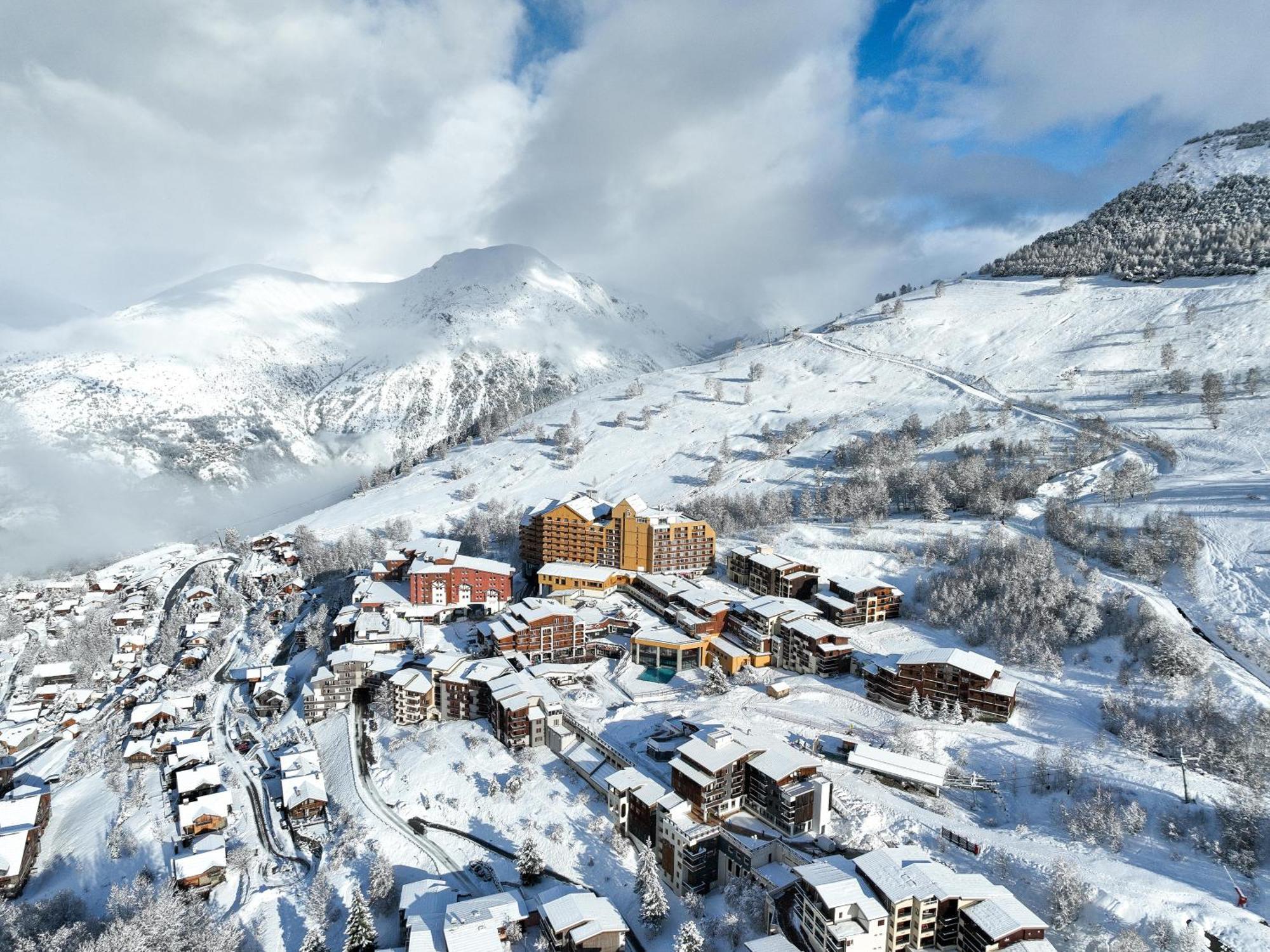 ホテル Belambra Clubs Les 2 Alpes Les Cretes レ・デュー・アルプ エクステリア 写真